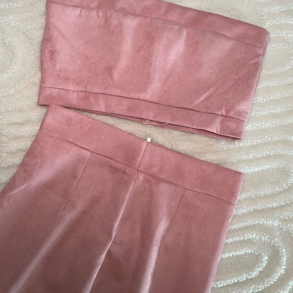 ♥️ Pink velvet, two-piece pencil skirt set with matching crop top